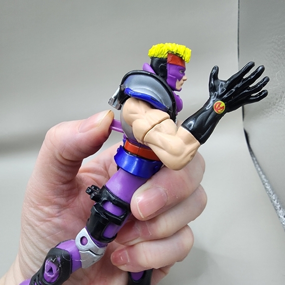 1999 Marvel Avengers Hawkeye Figure Toy Biz 5 Inch - Picture 5 of 6